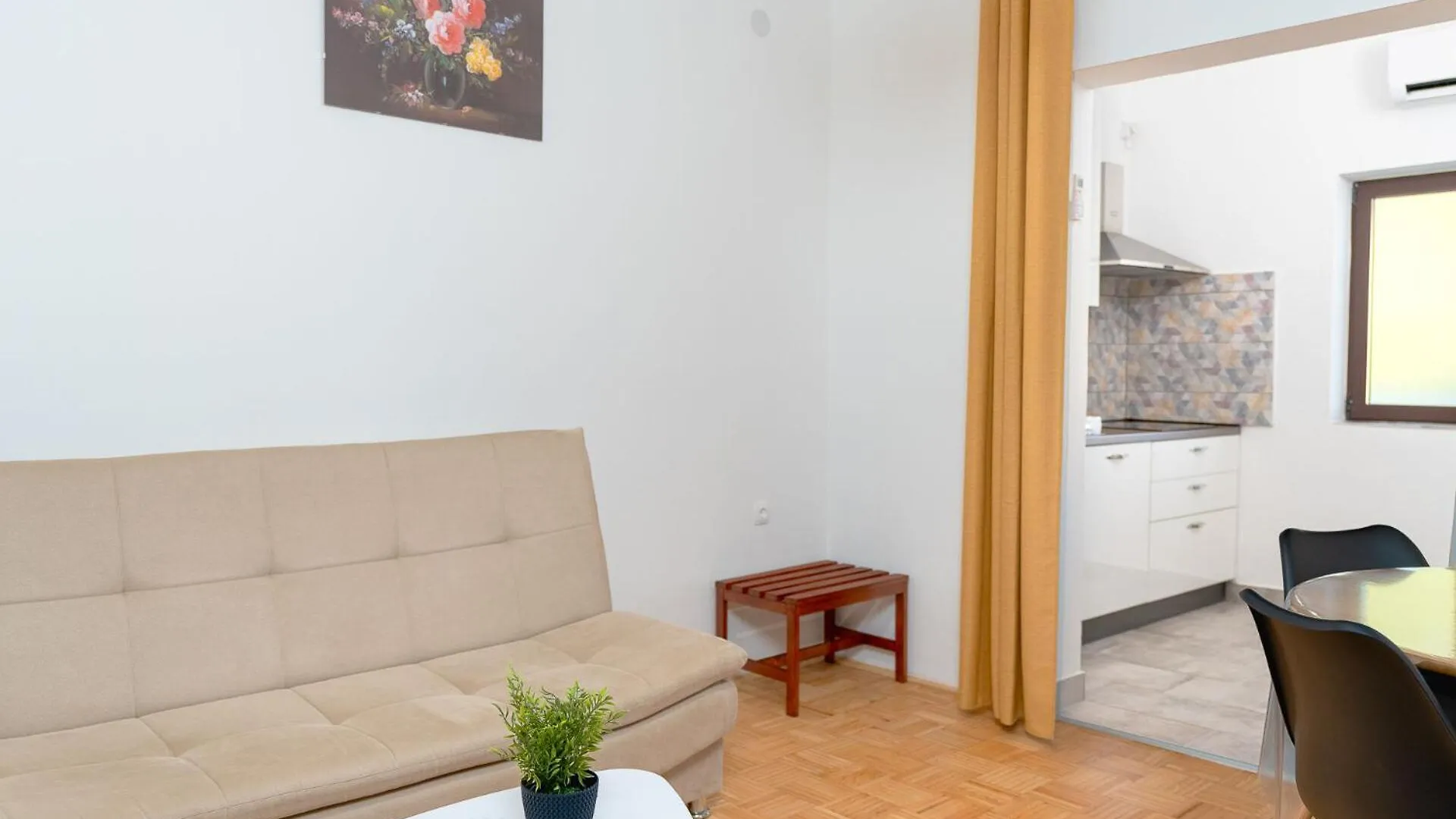 Apartments Lucija Starigrad Paklenica